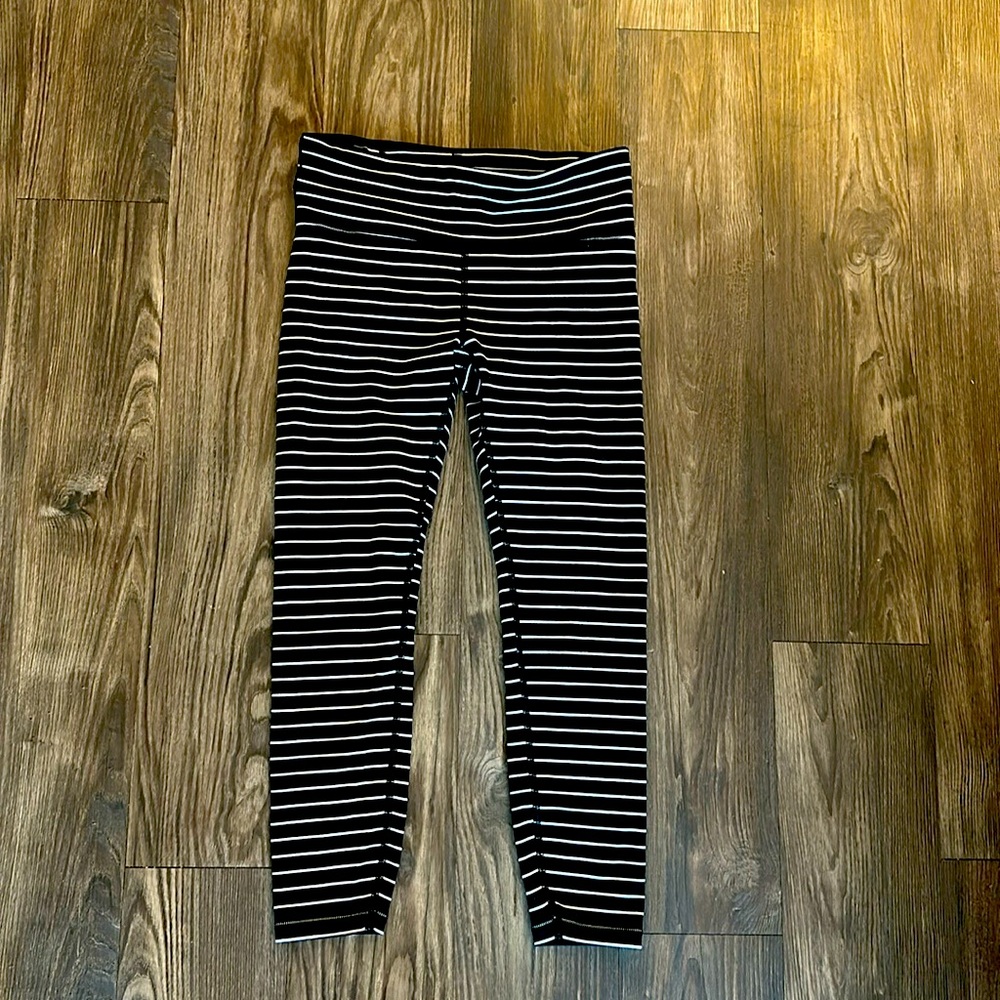 Gapfit Blackout Leggings, black and white stripe